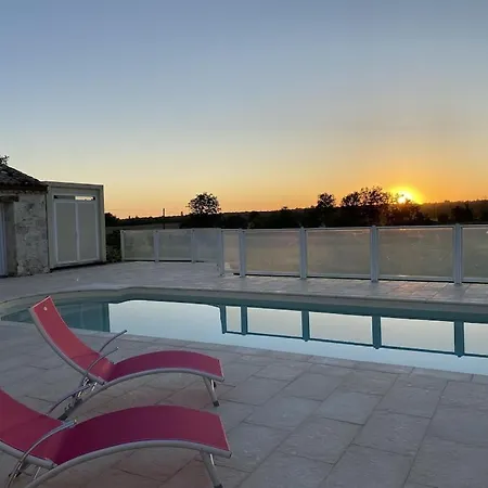 De Avec Piscine Privee Au Coeur De La Campagne